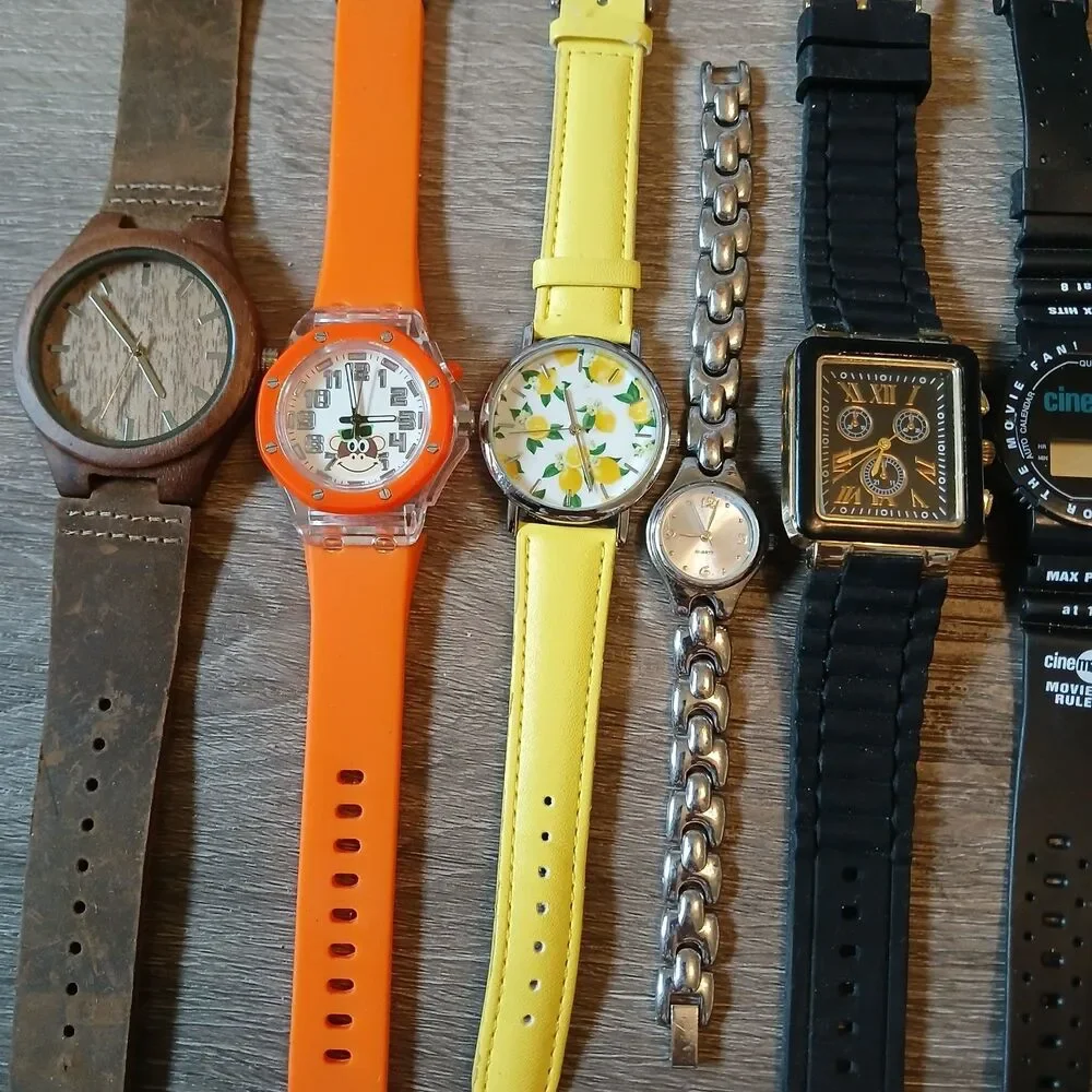 Huge Watch Lot of 25+ Mixed Brands Vintage & Modern Parts/Repair Untested-Box 1